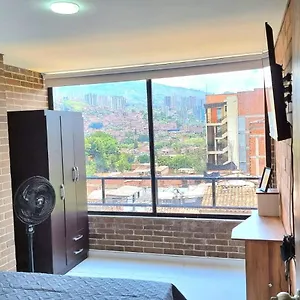 Apartamento Extraordinarios En Medellin, Viajeros Y Familias, Medellín